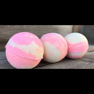 Pink Sugar Bath Bomb